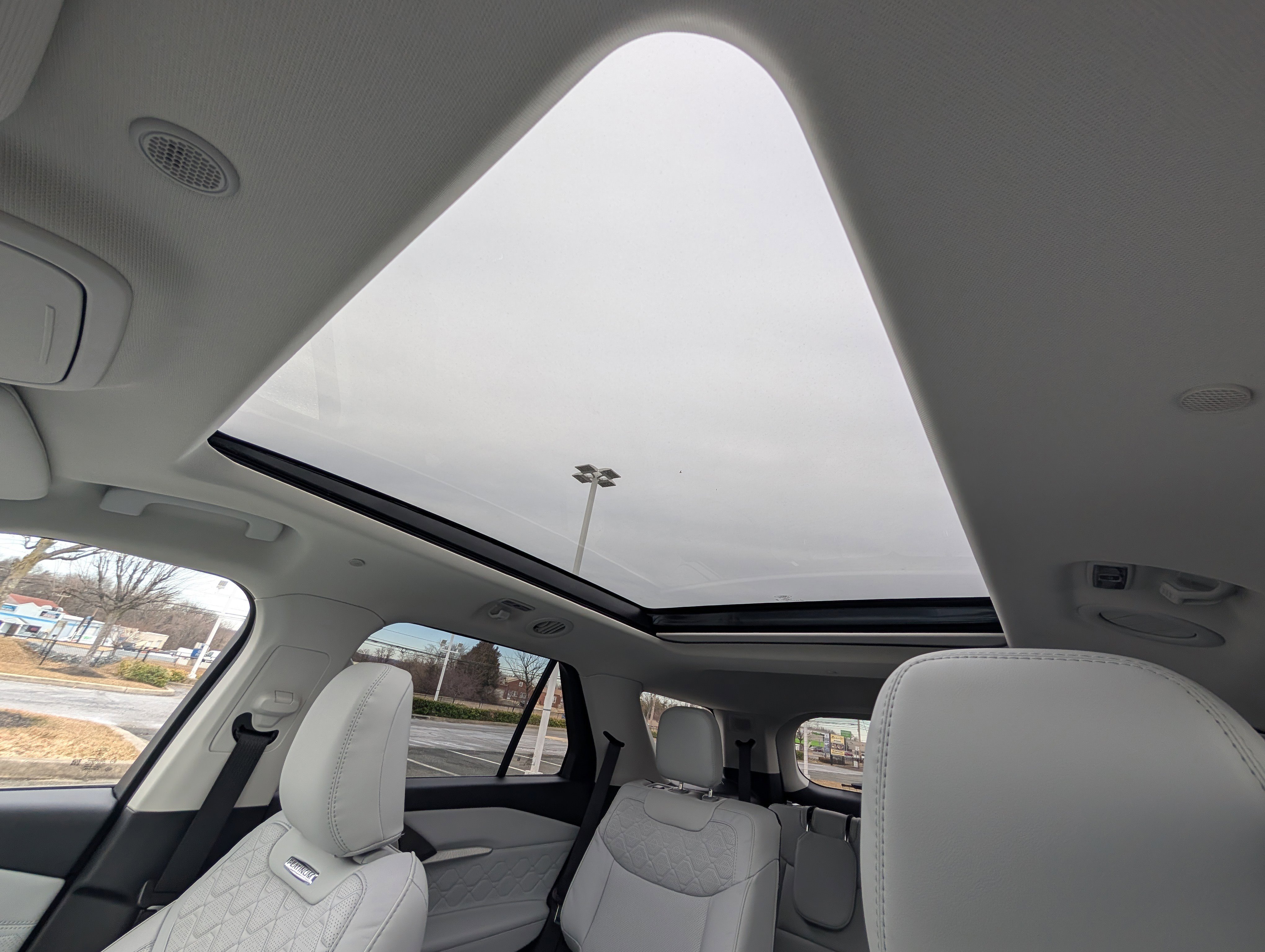 New 2026 Ford Explorer Platinum w/ LUX Leather Package image 31