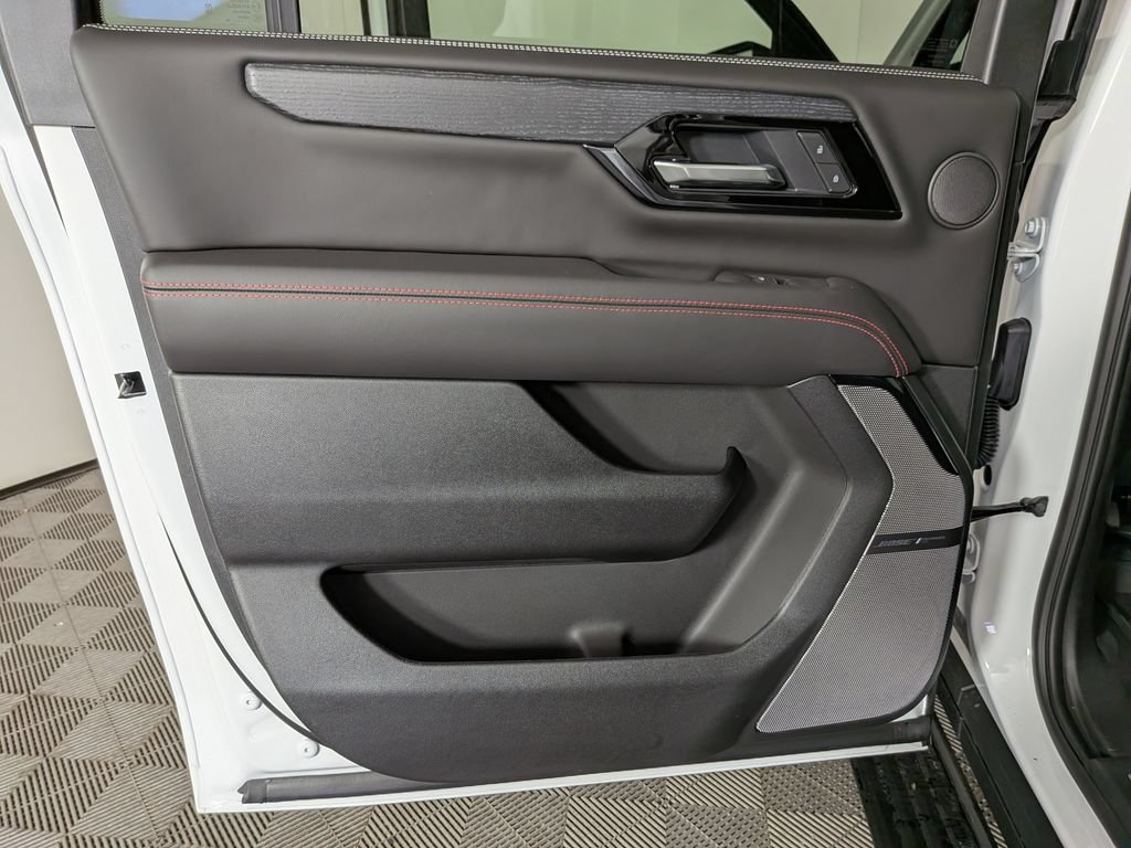 New 2026 GMC Yukon XL AT4 Ultimate w/ LPO, Floor Liner Package AWD/4WD image 34