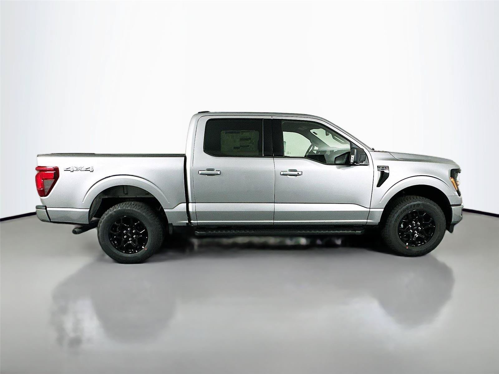 New 2026 Ford F150 XLT w/ Equipment Group 302A MID AWD/4WD image 17