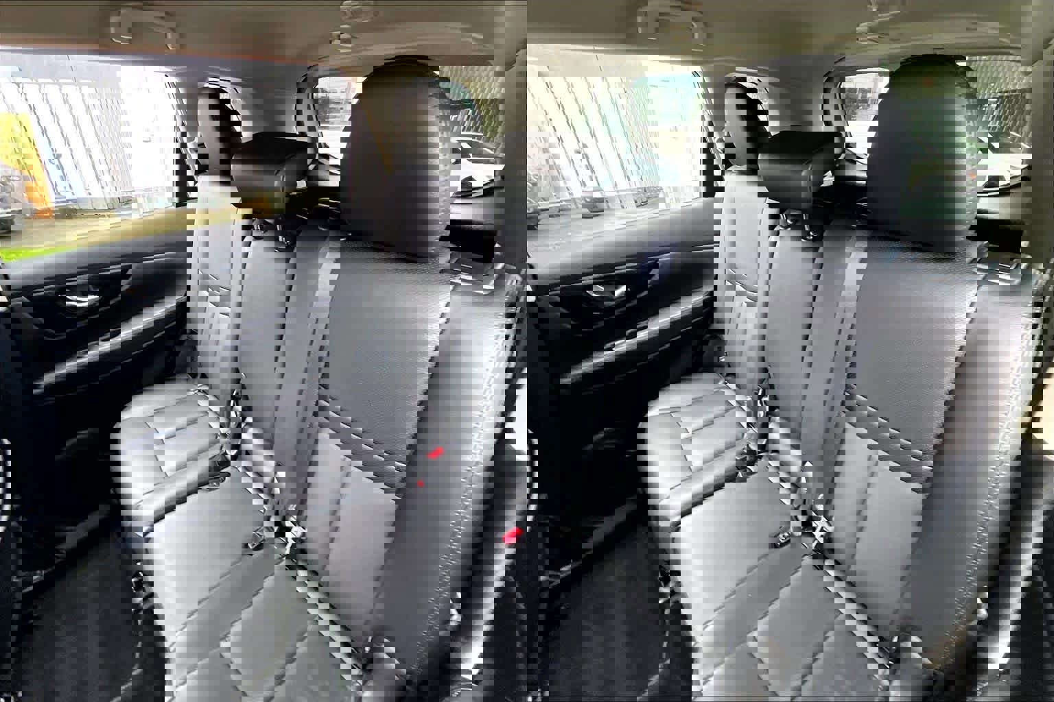 Used 2020 Nissan Rogue SL image 18