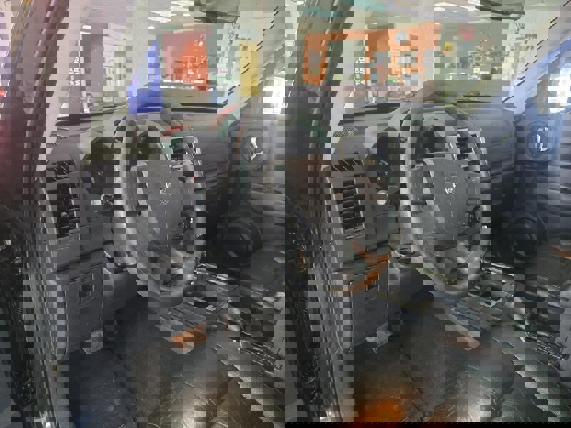 Used 2011 Dodge Nitro Heat image 8