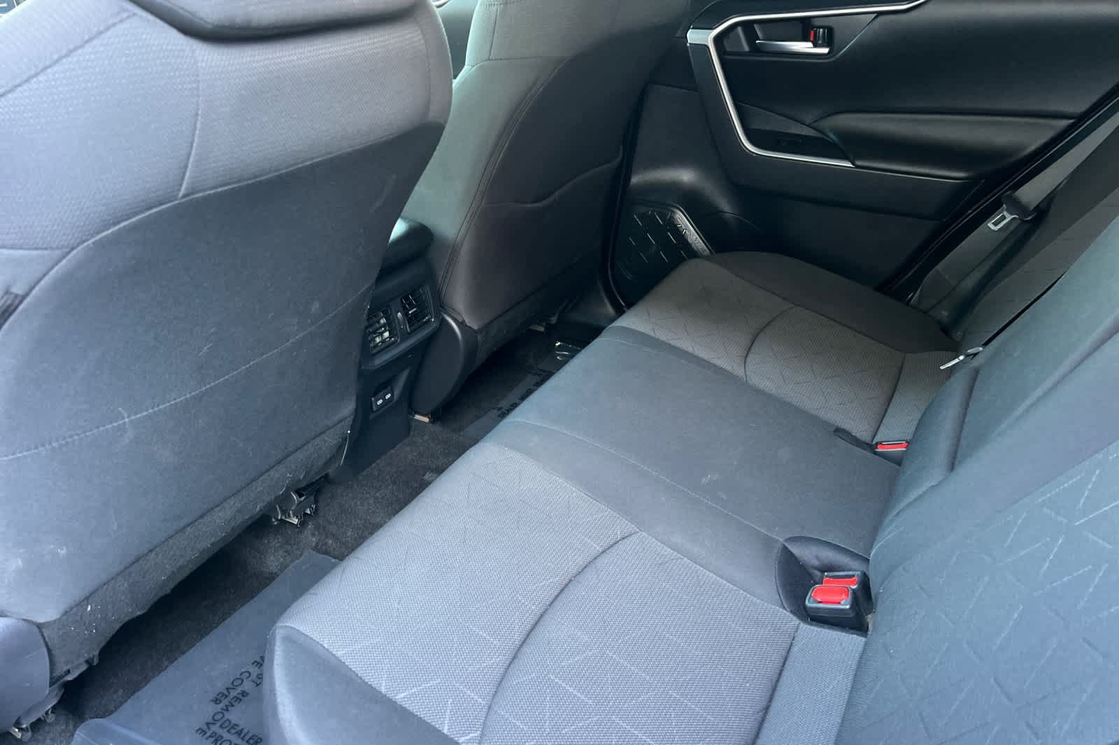 Certified 2022 Toyota RAV4 XLE AWD/4WD image 4