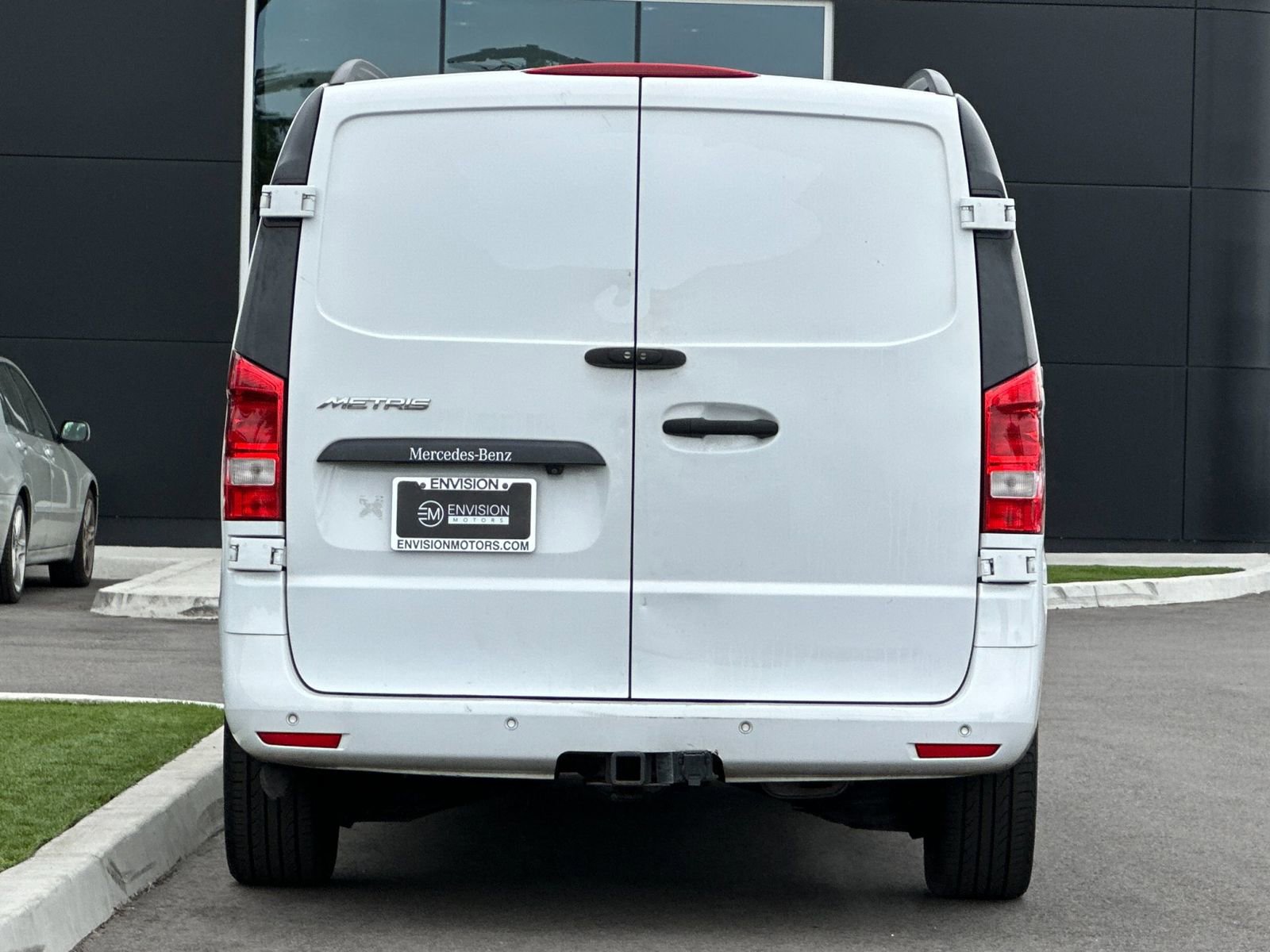 Used 2022 Mercedes-Benz Metris image 4