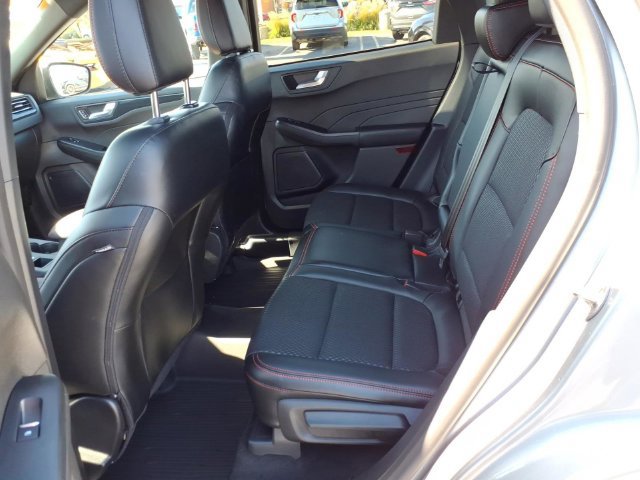 Used 2024 Ford Escape ST-Line w/ Tech Pack #1 AWD/4WD image 16