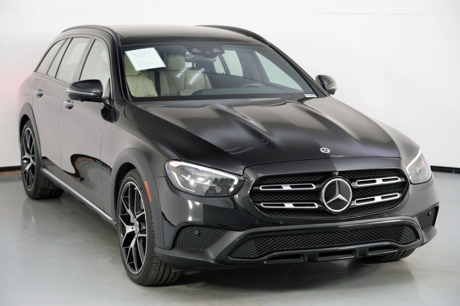 Used 2022 Mercedes-Benz E 450 4MATIC All-Terrain Wagon w/ Driver Assistance Package image 55