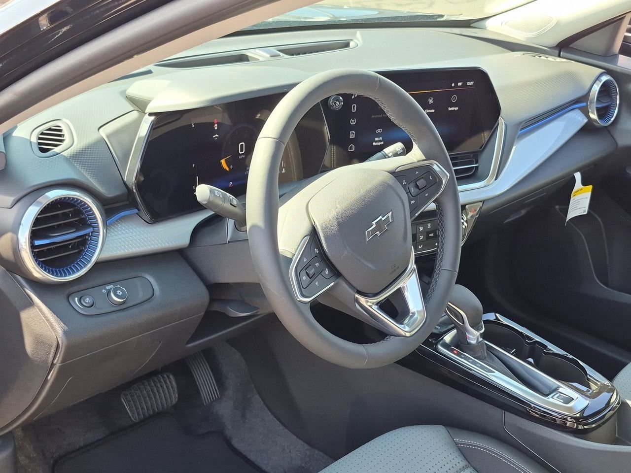 New 2026 Chevrolet Trax LT w/ Driver Confidence Package FWD image 10