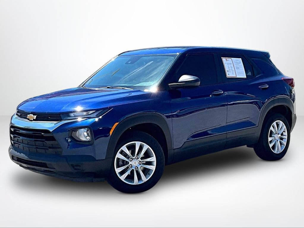 Used 2023 Chevrolet TrailBlazer LS AWD/4WD image 2