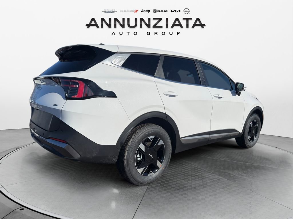 New 2026 Kia Sportage LX image 5