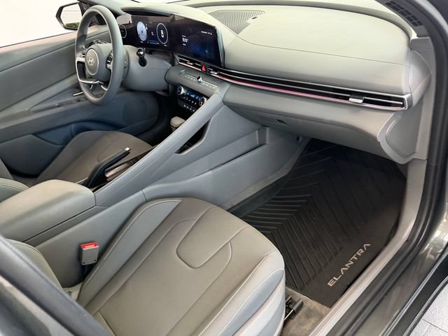 Used 2024 Hyundai Elantra SEL FWD image 13
