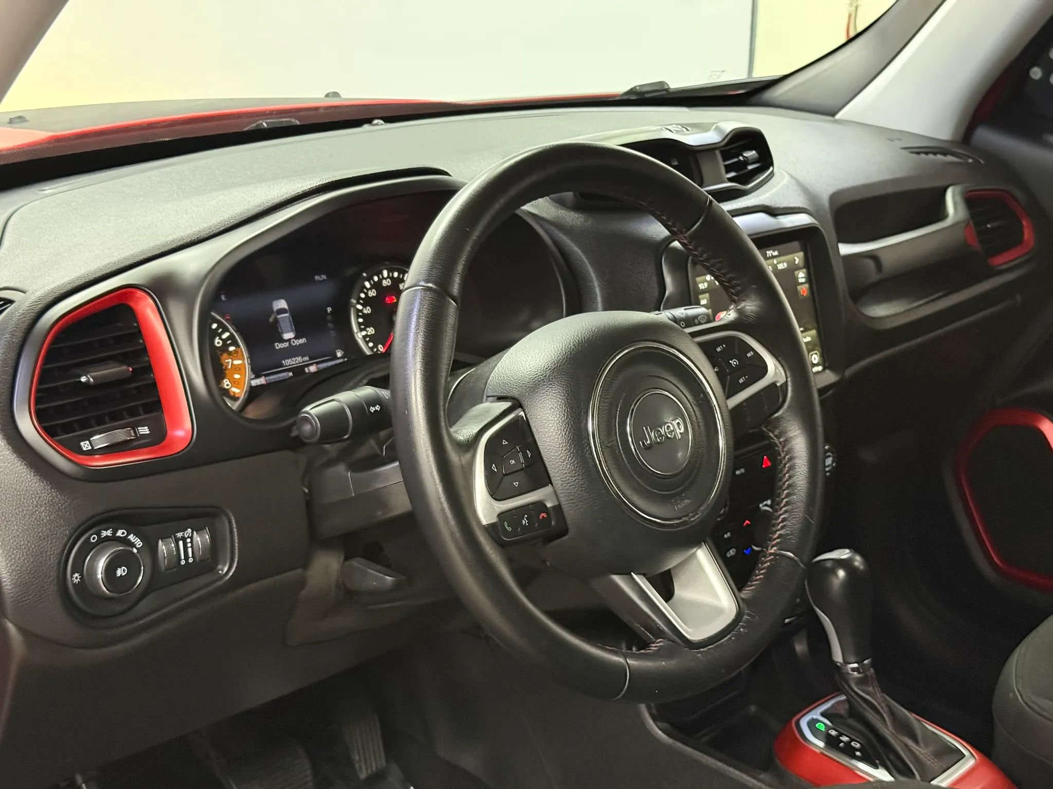 Used 2018 Jeep Renegade Trailhawk w/ UConnect 8.4 Nav Group image 22