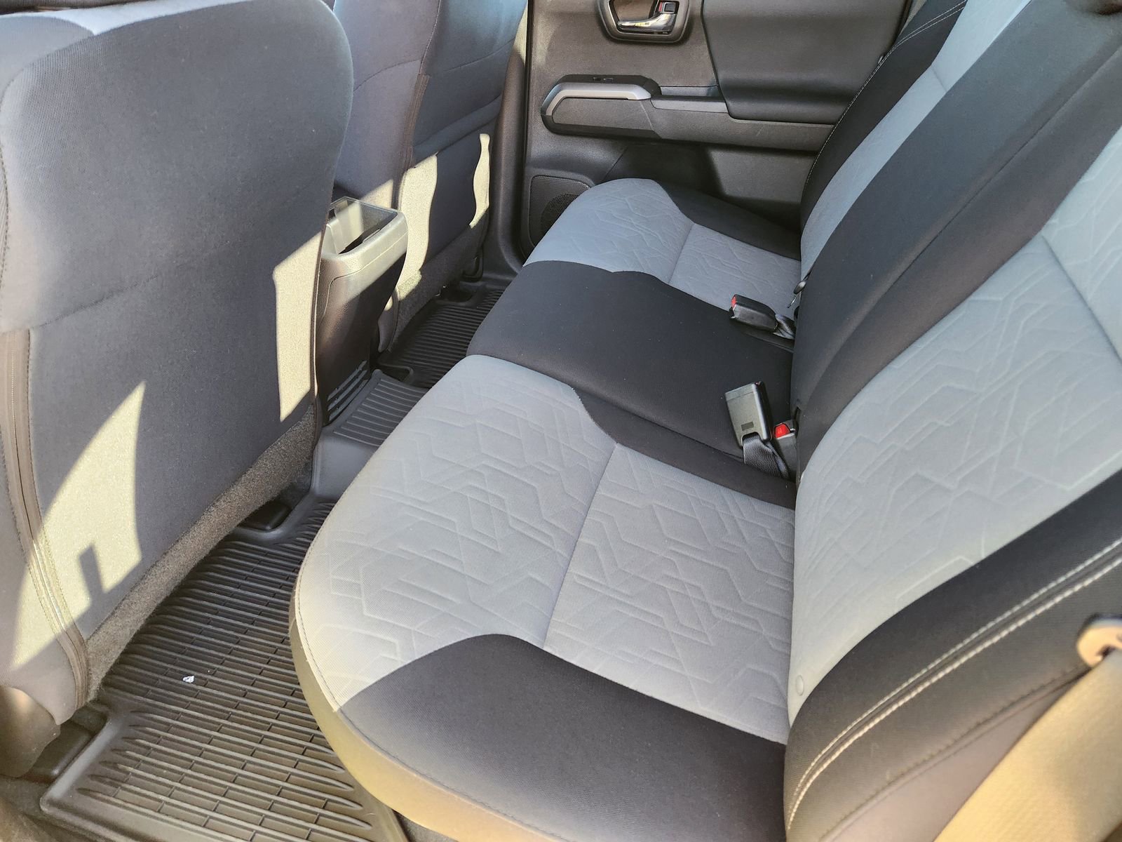 Used 2023 Toyota Tacoma TRD Off-Road image 33