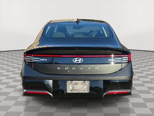 Certified 2026 Hyundai Sonata SEL FWD image 4