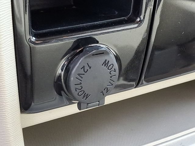 Used 2013 Toyota Sienna LE w/ Towing Pkg FWD image 24