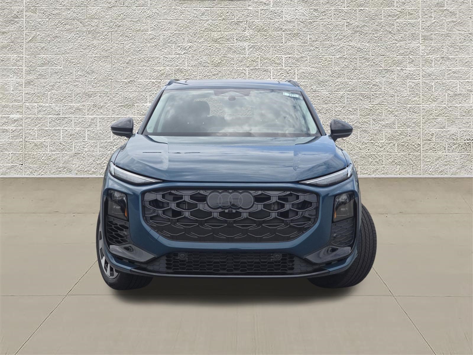 New 2026 Audi Q3 quattro 2.0T AWD/4WD image 2