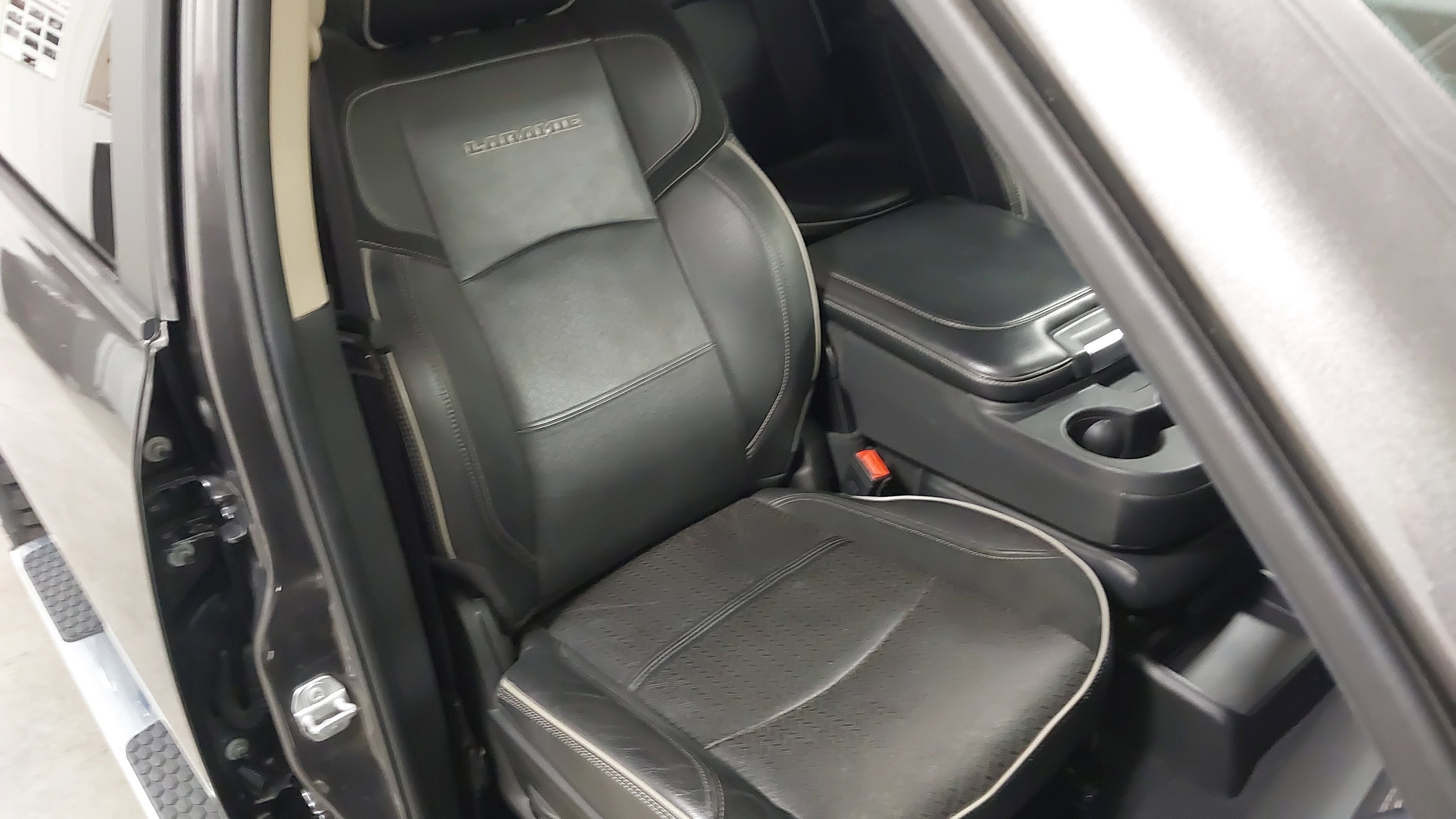 Used 2021 RAM 2500 Laramie AWD/4WD image 28