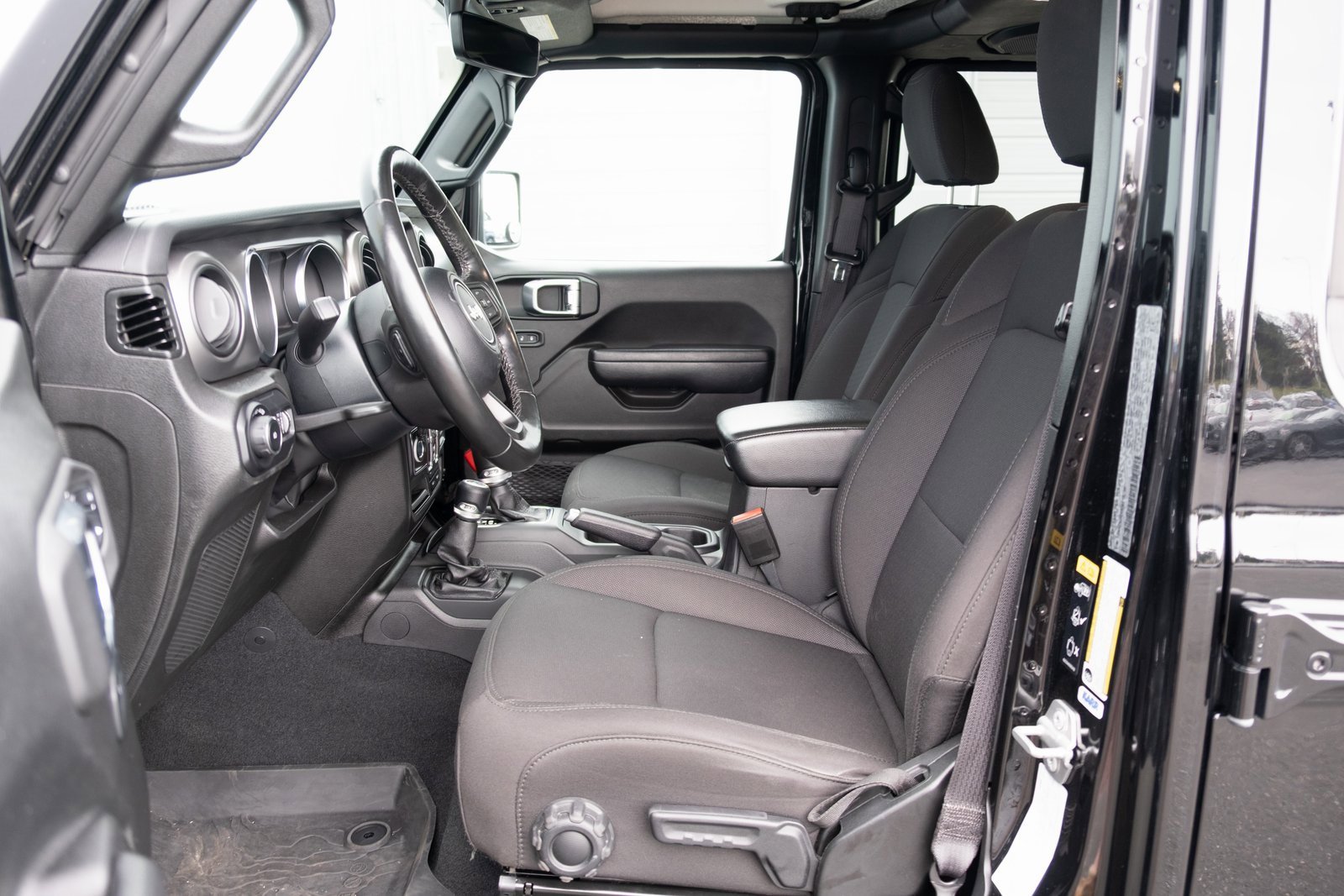 Used 2022 Jeep Wrangler Unlimited Sport w/ Uconnect 4C Nav & Sound Group image 10