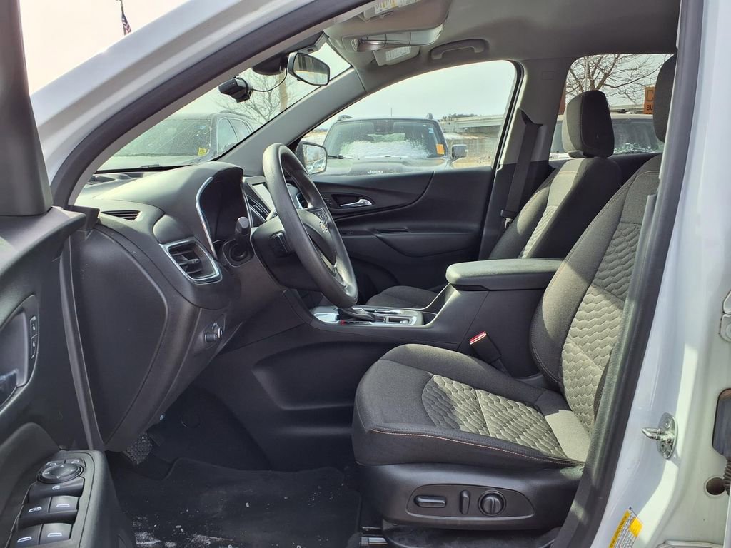 Used 2021 Chevrolet Equinox LT w/ LPO, Floor Liner Package image 14