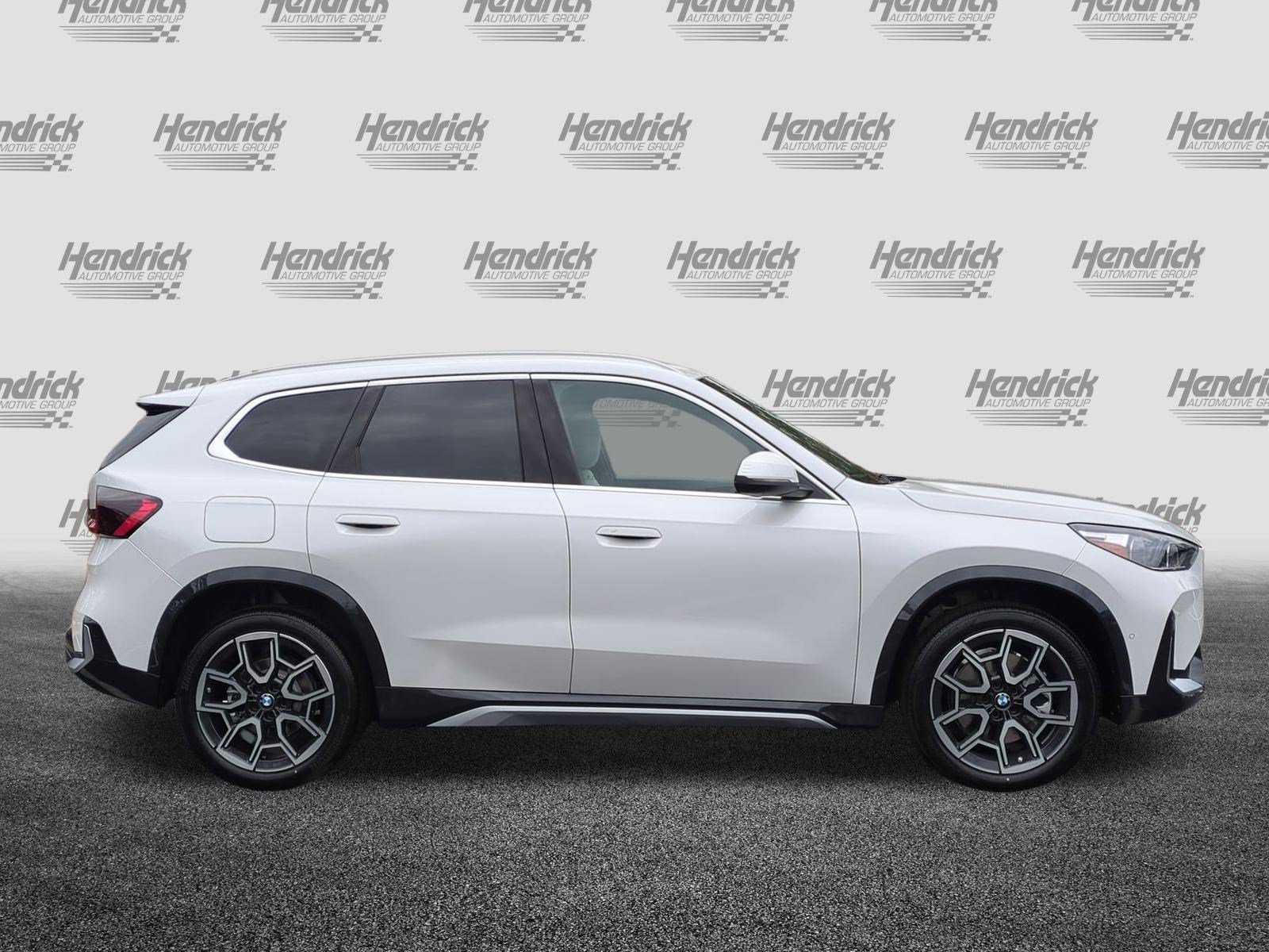 Certified 2026 BMW X1 xDrive28i w/ Convenience Package AWD/4WD image 11