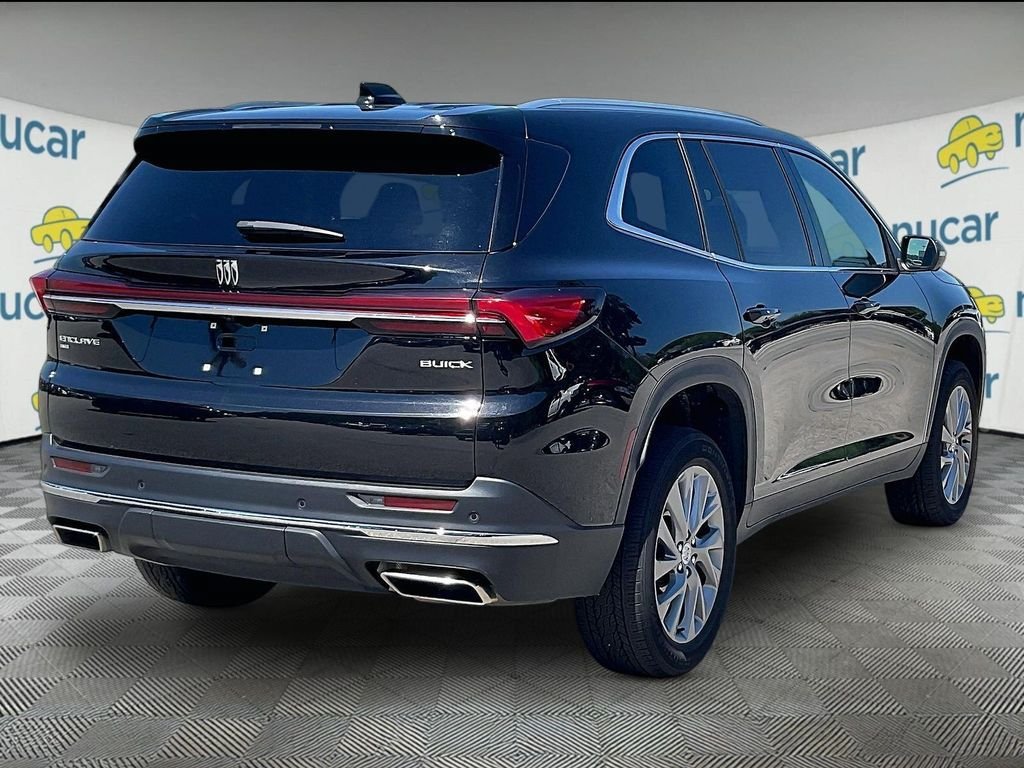 Used 2025 Buick Enclave Preferred AWD/4WD image 6