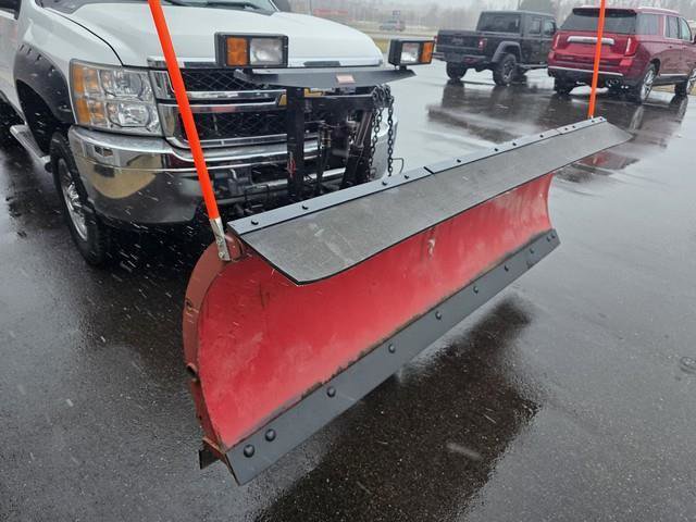Used 2014 Chevrolet Silverado 2500 W/T w/ Snow Plow Prep Package image 18