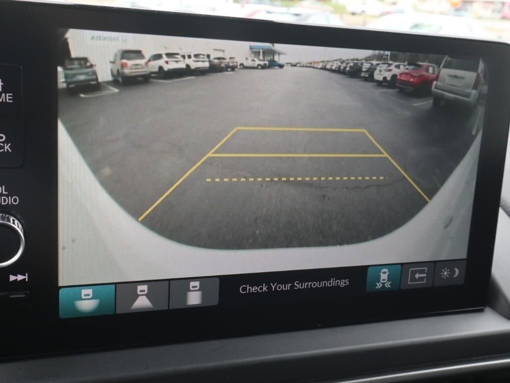 New 2025 Honda Pilot Touring image 19