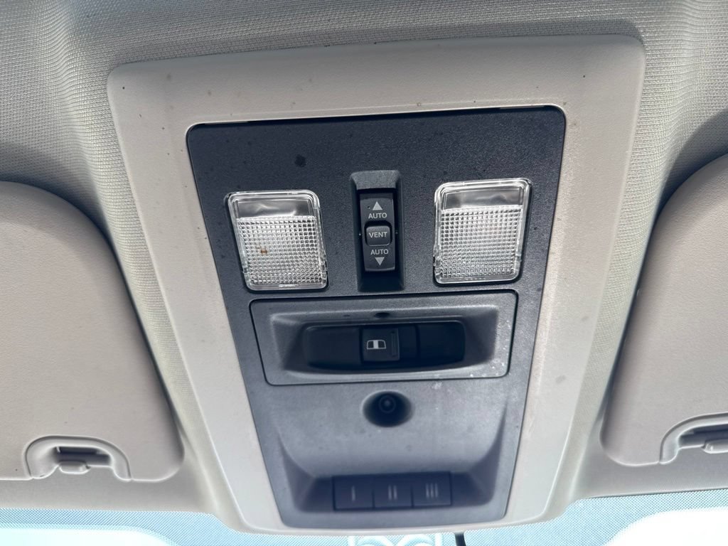 Used 2012 RAM 1500 Laramie AWD/4WD image 37