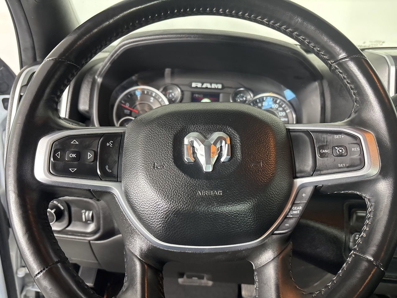 Used 2024 RAM 3500 Big Horn image 12