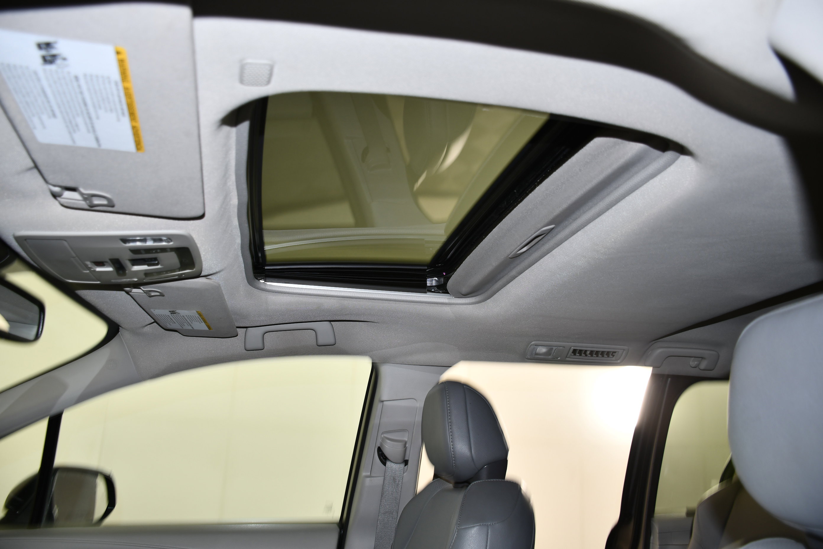 Used 2024 Toyota Sienna XLE image 38