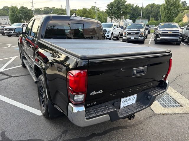 Used 2021 Toyota Tacoma SR5 AWD/4WD image 4