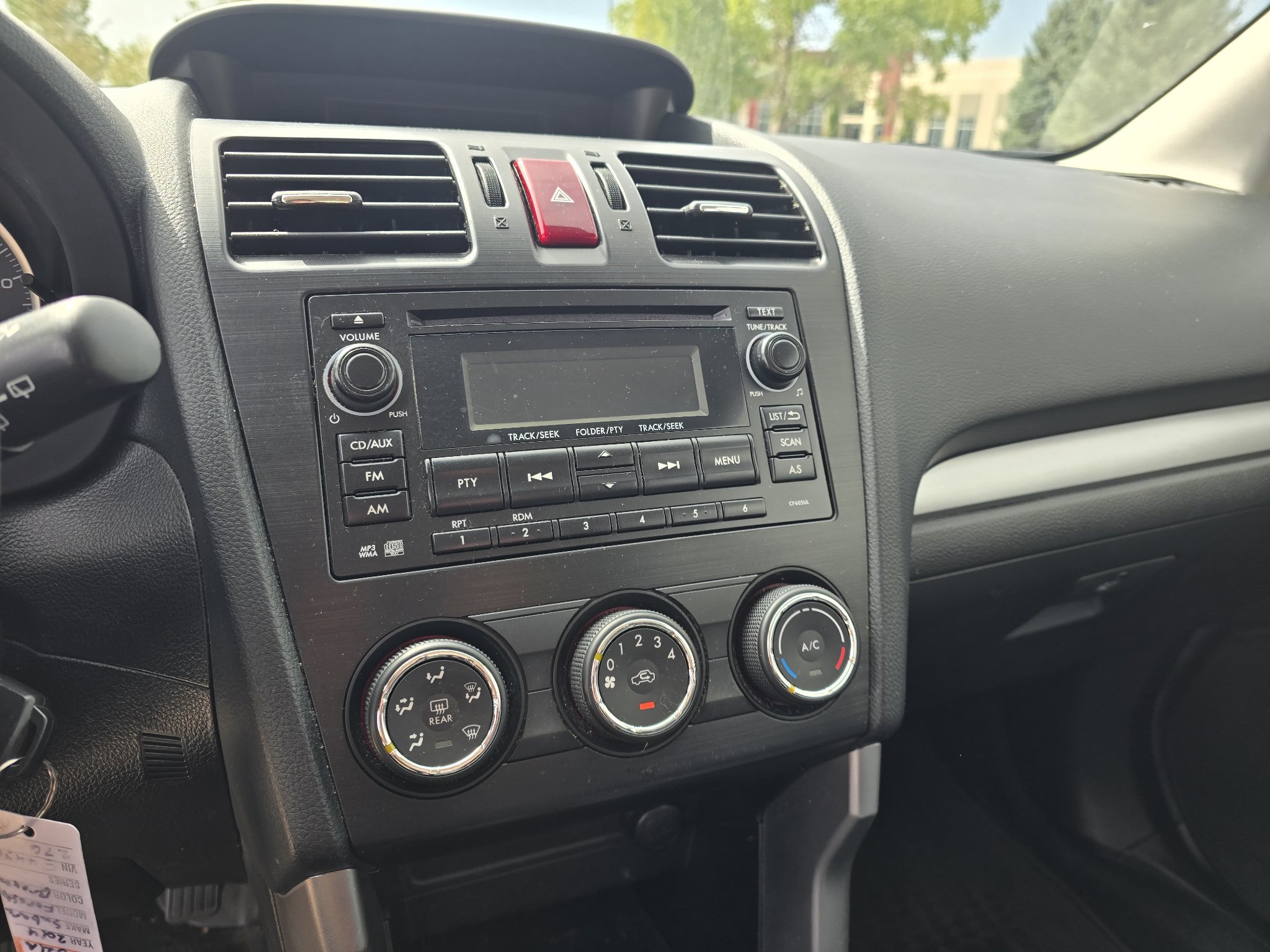 Used 2014 Subaru Forester 2.5i AWD/4WD image 23