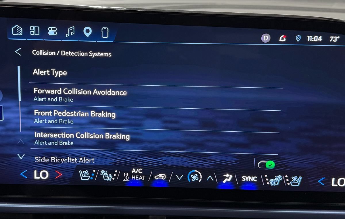 Used 2025 Chevrolet Equinox EV LT w/ Convenience Package II FWD image 26