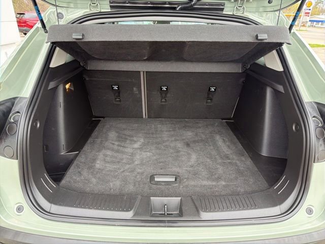 Certified 2025 Chevrolet Trax ACTIV w/ Sunroof Package FWD image 14