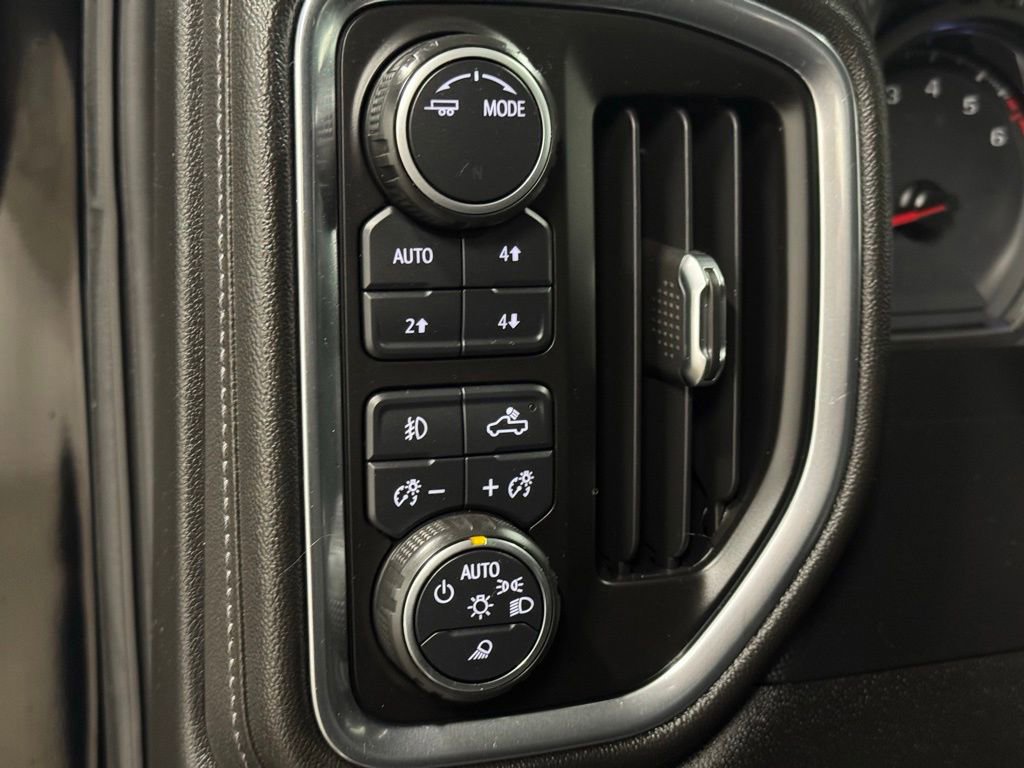 Used 2020 Chevrolet Silverado 1500 LT Trail Boss image 38