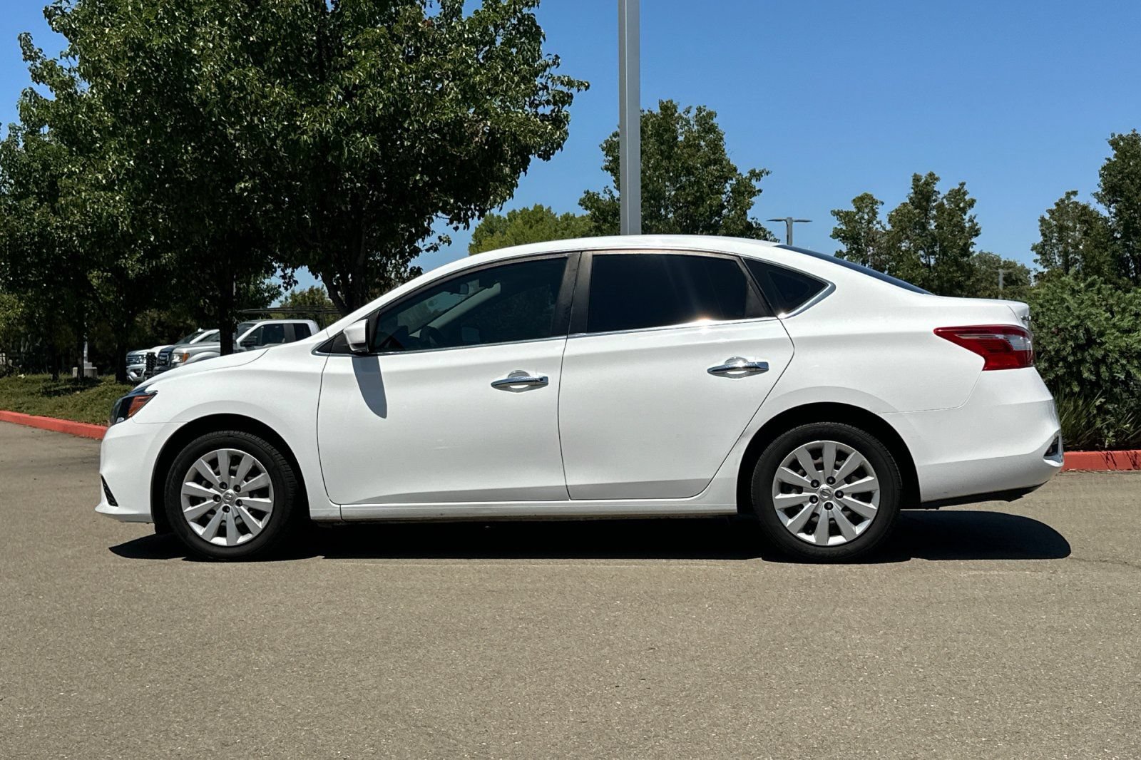 Used 2019 Nissan Sentra S FWD image 7