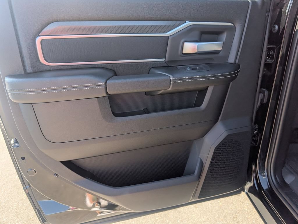 New 2026 RAM 3500 Big Horn AWD/4WD image 24