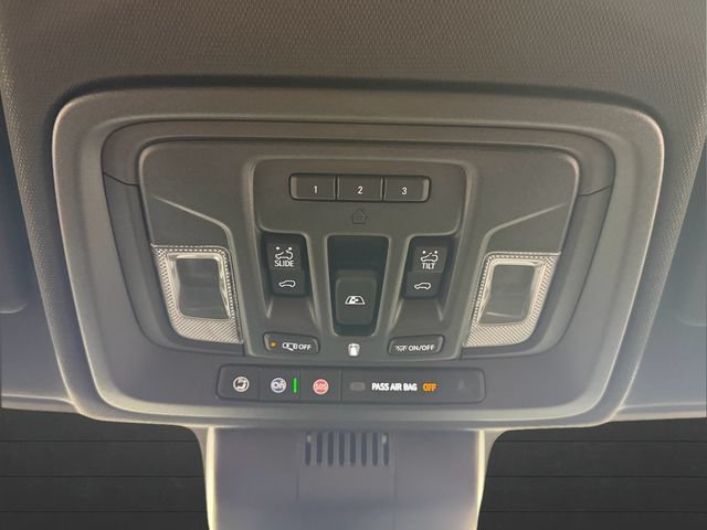 Used 2026 Chevrolet Silverado 1500 High Country AWD/4WD image 29