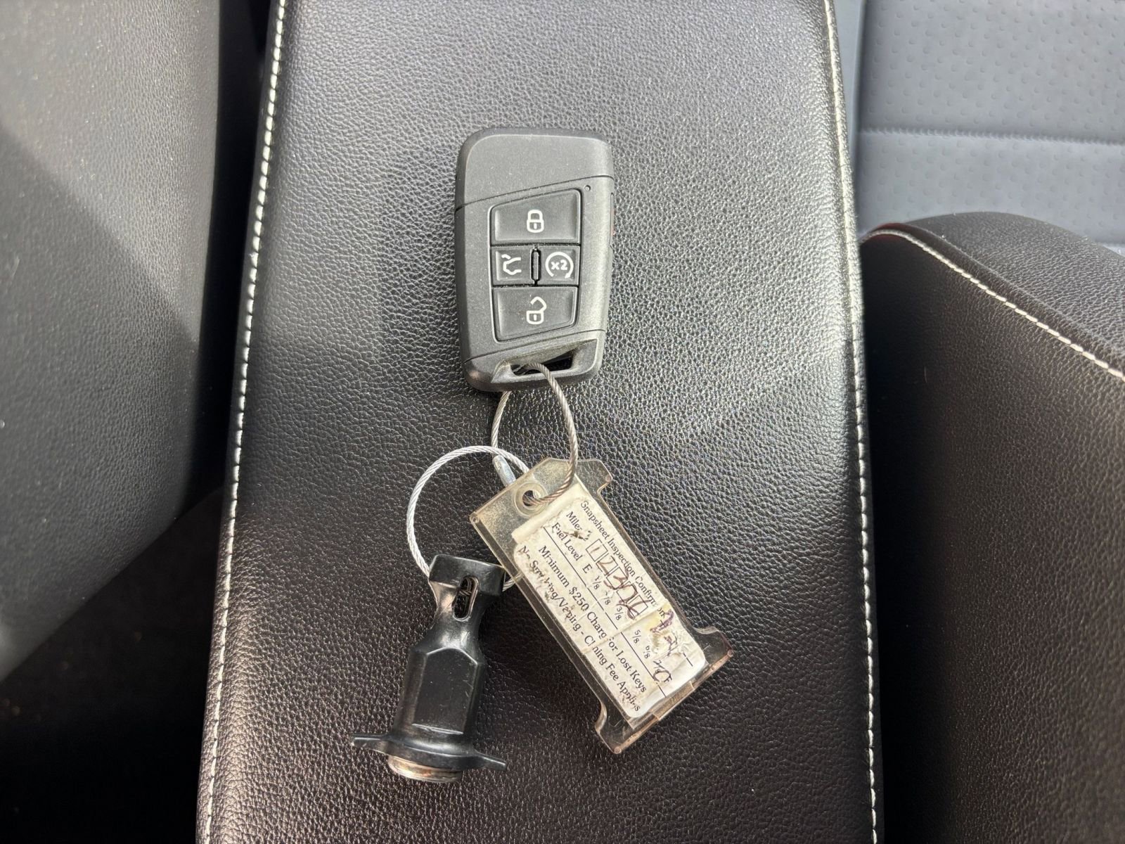 Used 2025 Volkswagen Jetta SE image 22