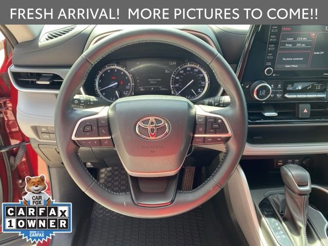 Used 2022 Toyota Highlander XLE image 6