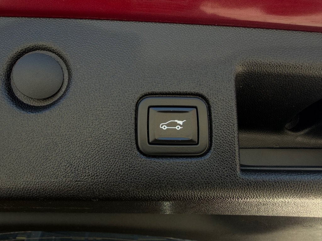 Used 2021 Chevrolet Equinox LT AWD/4WD image 16