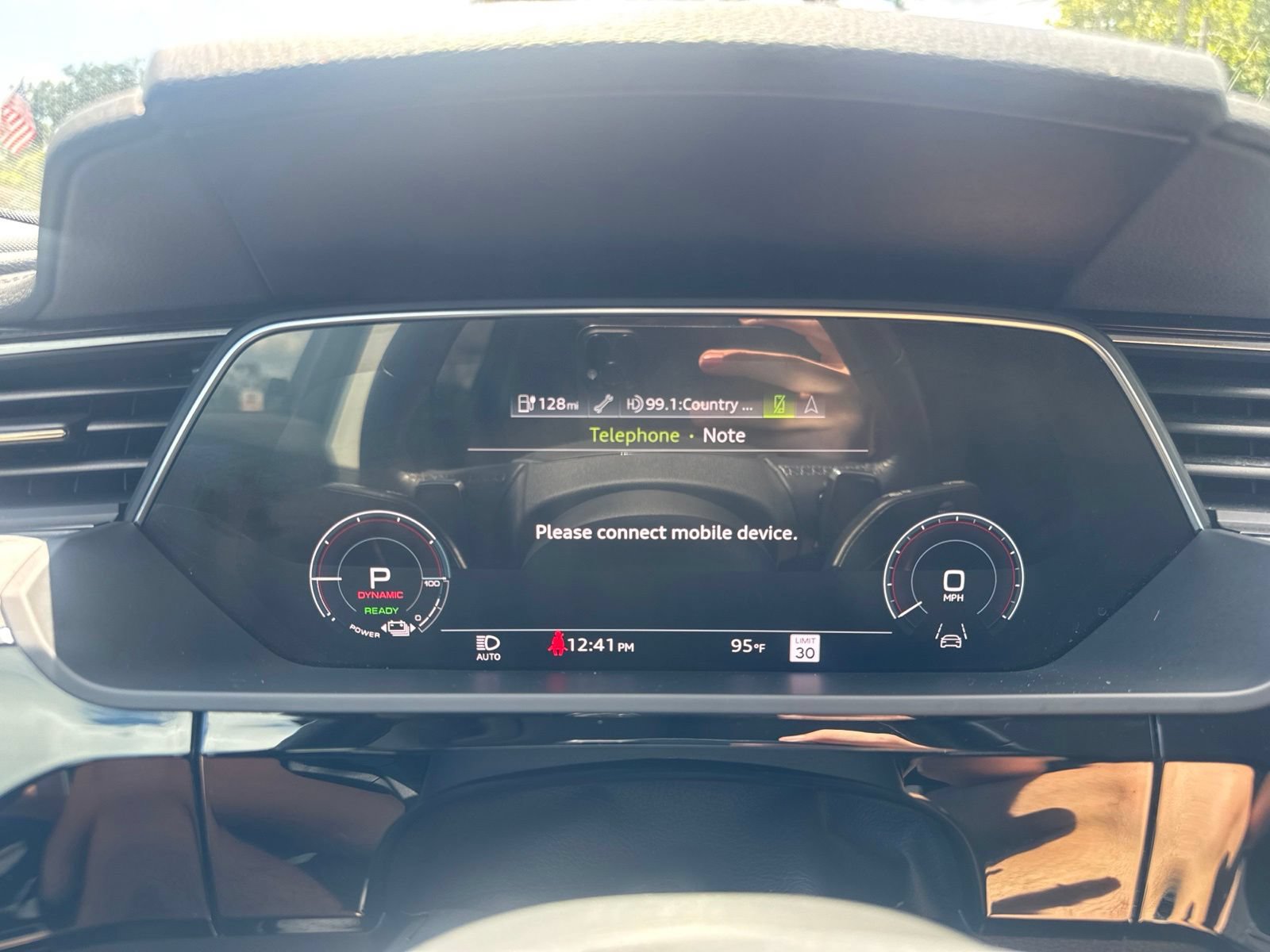 Used 2022 Audi e-tron Premium Plus AWD/4WD image 27