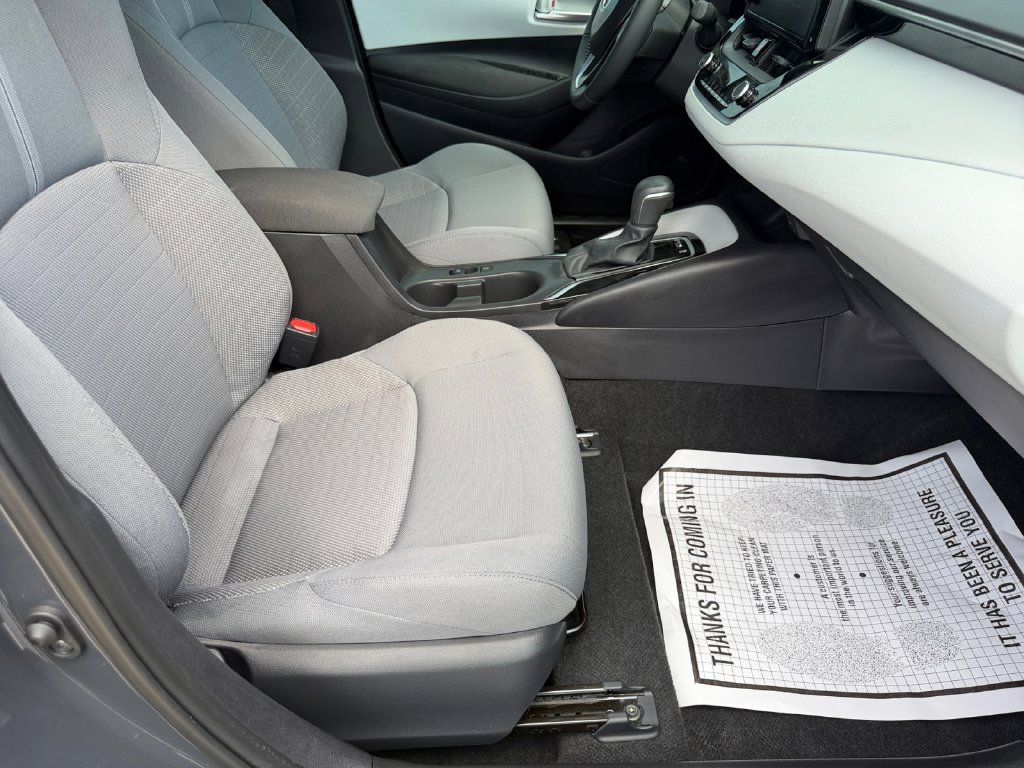 Used 2026 Toyota Corolla SE FWD image 16