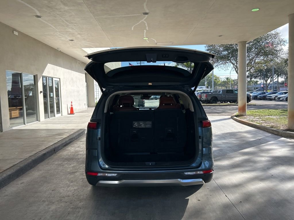 Used 2022 Kia Carnival SX Prestige image 31