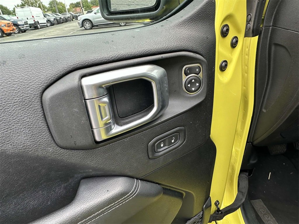 Used 2023 Jeep Wrangler Unlimited Sahara w/ Cold Weather Group image 20