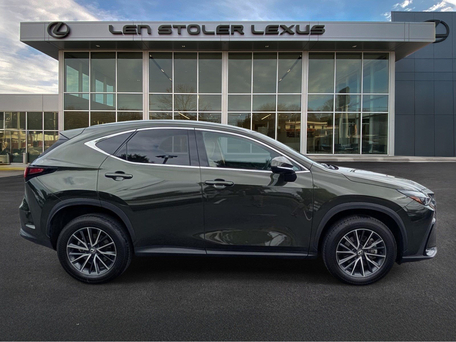 Certified 2025 Lexus NX 350 AWD w/ Accessory Package (2T) image 2