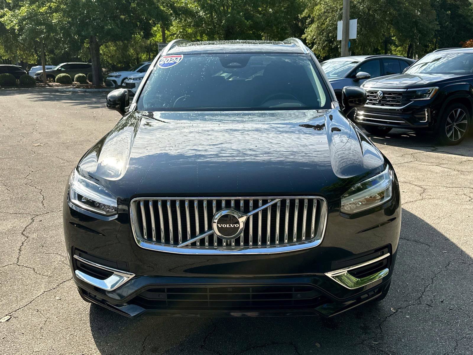 Certified 2024 Volvo XC90 B5 Core image 8