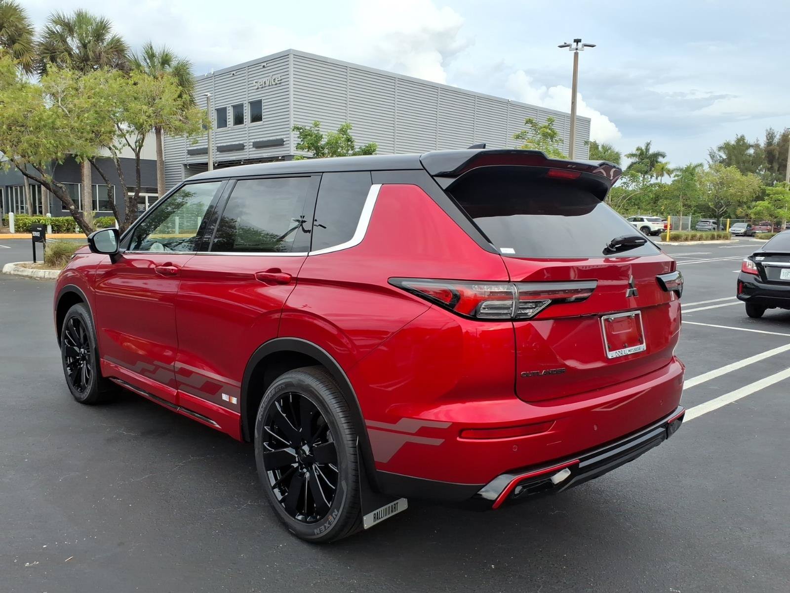New 2026 Mitsubishi Outlander AWD image 8