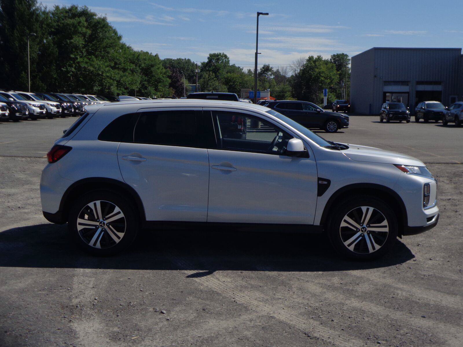 New 2026 Mitsubishi Outlander Sport ES AWD/4WD image 4