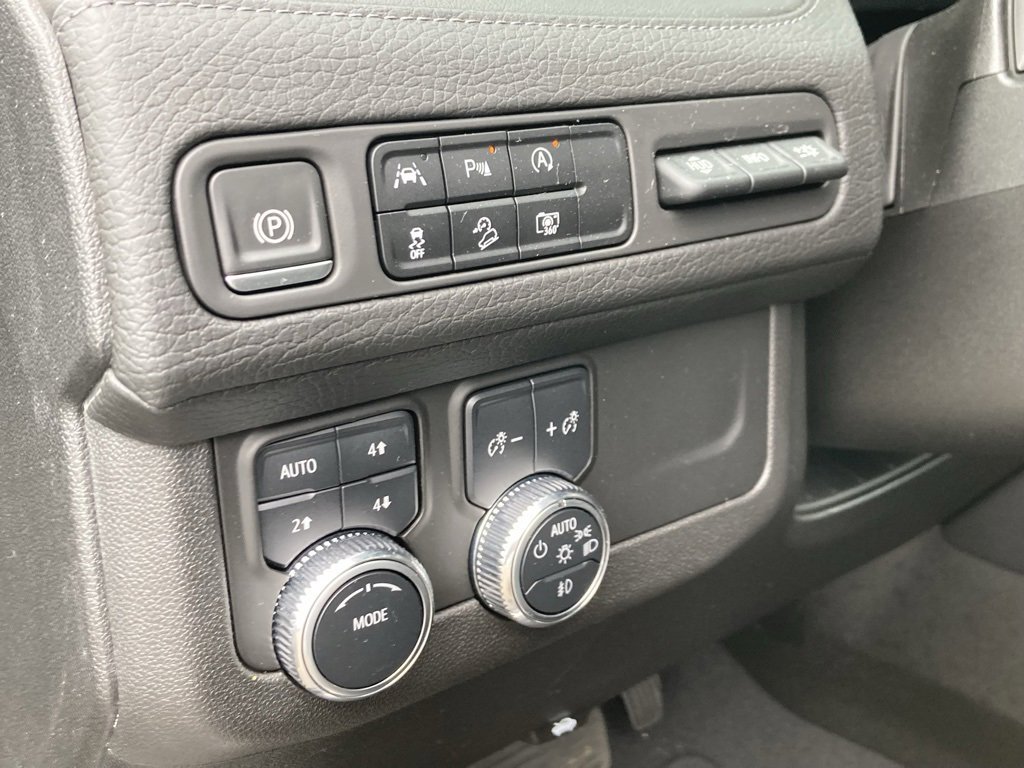 Used 2023 GMC Yukon Denali image 19