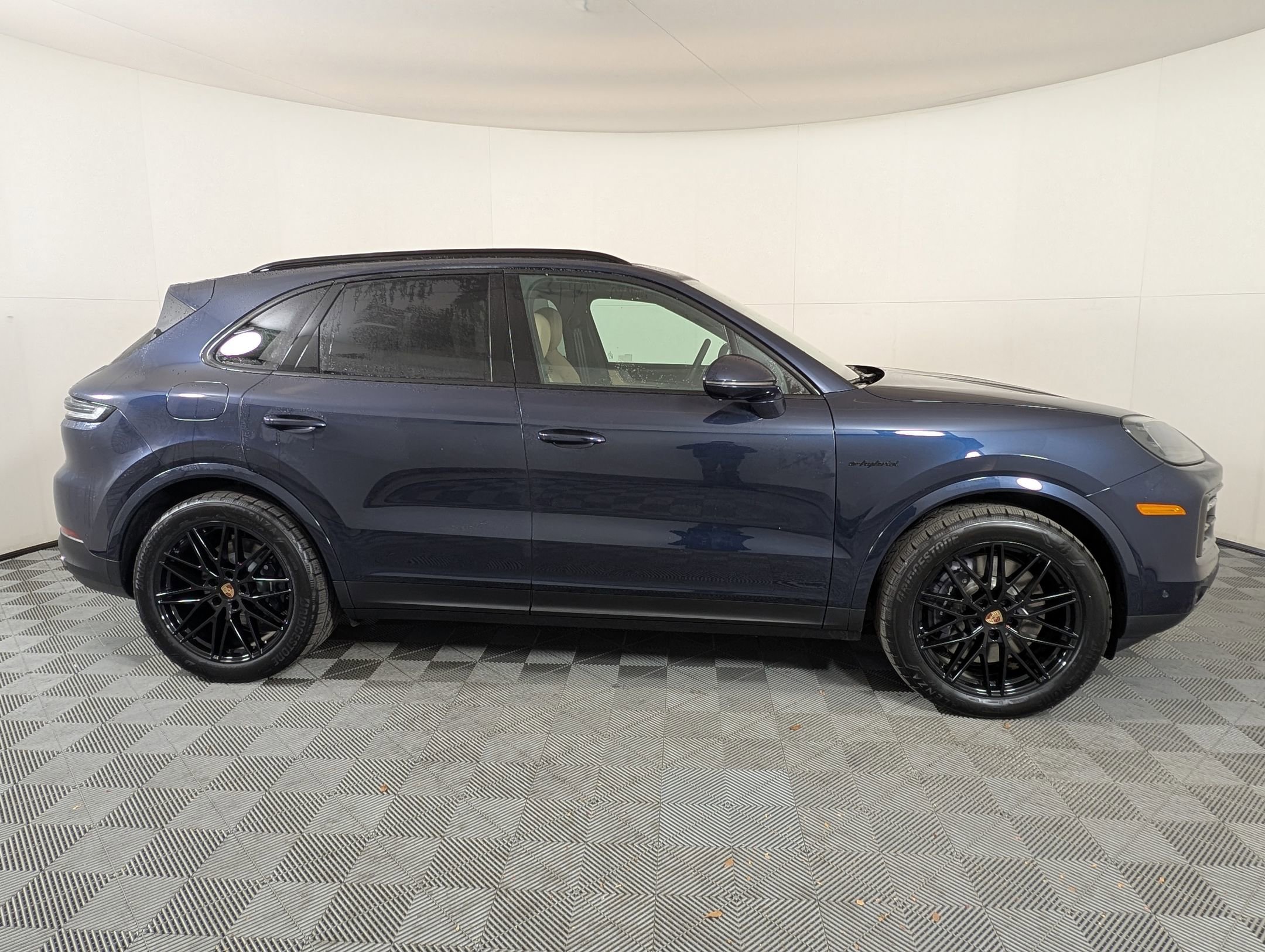 New 2026 Porsche Cayenne E-Hybrid image 9