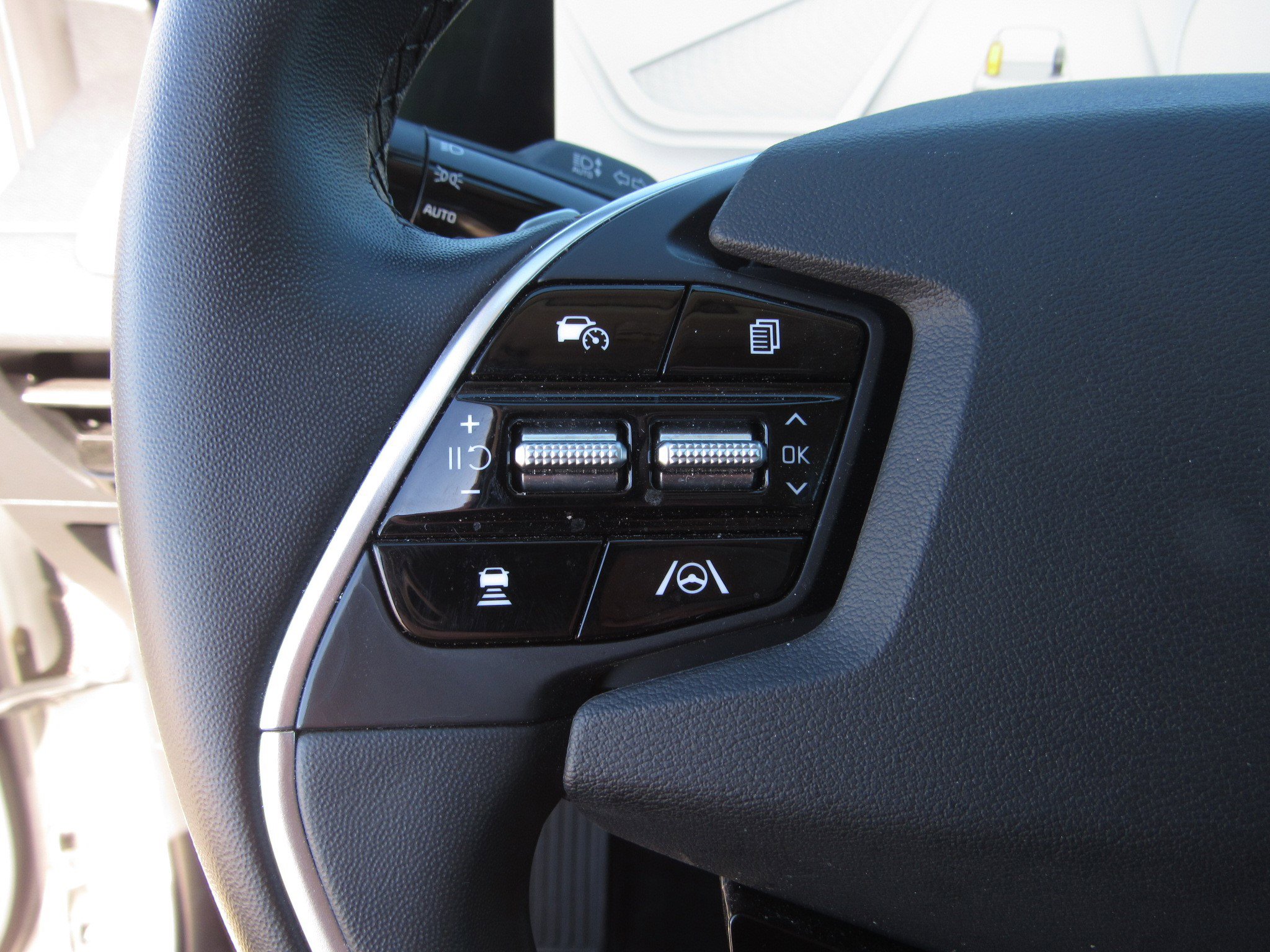 Used 2023 Kia EV6 Wind image 26